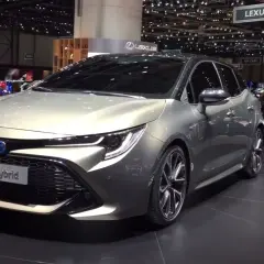 Prius czy Auris Hybrid? Która Toyota hybrydowa jest dla Ciebie?