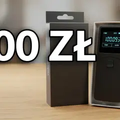 Alkomaty ranking: ten model za 500 zł to dobry wybór. Cyfrowy wyświetlacz pokazuje wynik pomiaru.