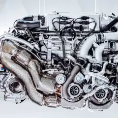 Bugatti Chiron W16: 1600 KM, 4 turbo koniec epoki?