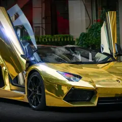 Ile kosztuje złote Lamborghini? Cena, metody, polskie realia.