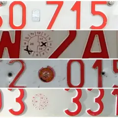 Czerwona rejestracja z numerami SO 715 B, WZAW, F2 0156, D3 3313.