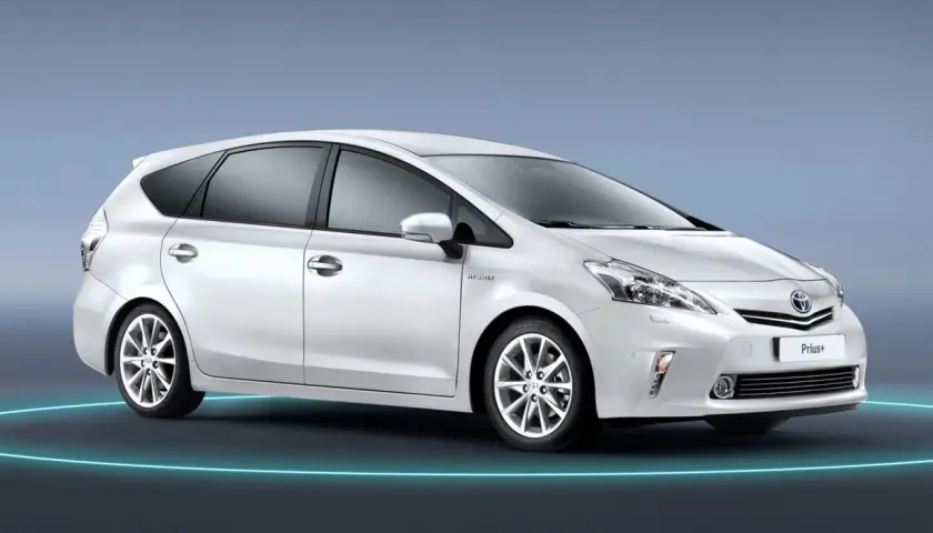 Toyota Prius+ 7 miejsc: Czy to auto dla Twojej rodziny?
