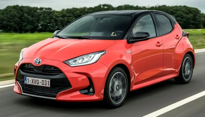 Toyota Yaris Hybrid: Czy warto kupić? Koszty, wady, zalety (2026)