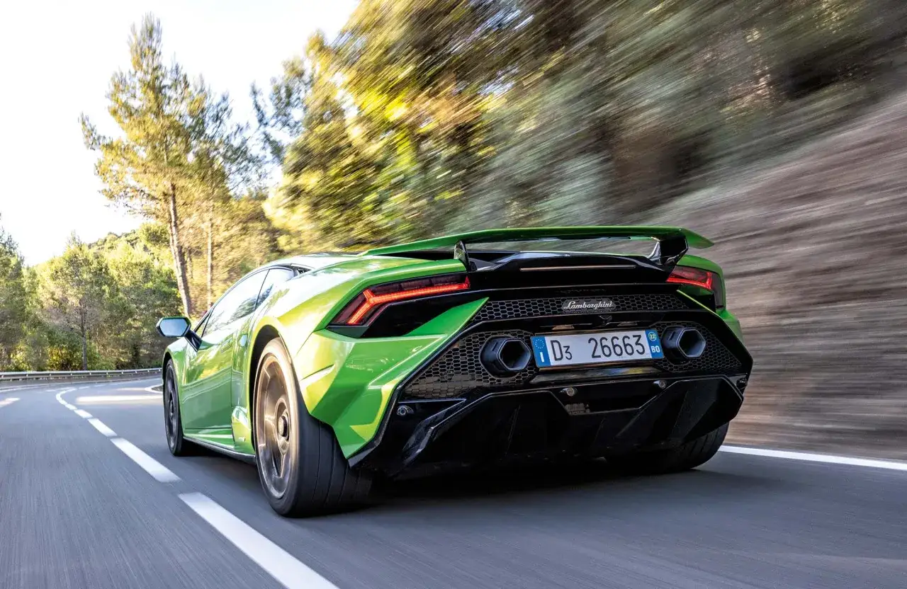 Lamborghini Hurac&aacute;n r&oacute;żne wersje